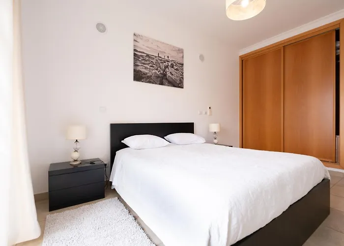 Pool View 3 Bed アパート ラゴス