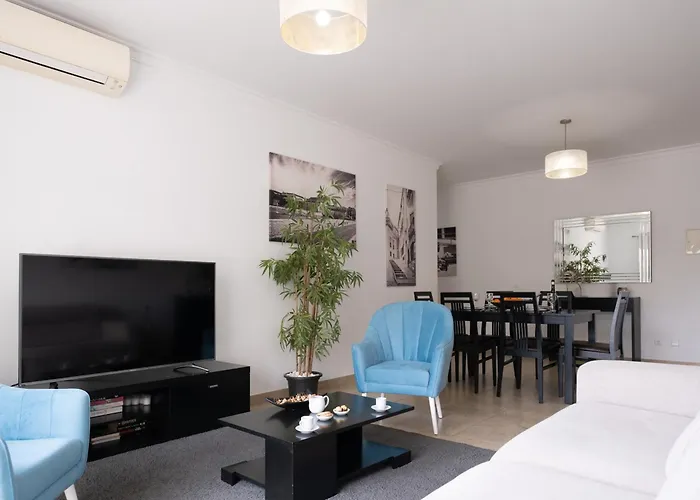 アパート Pool View 3 Bed *