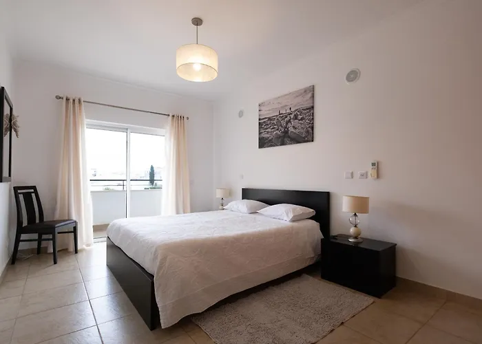 Pool View 3 Bed アパート *