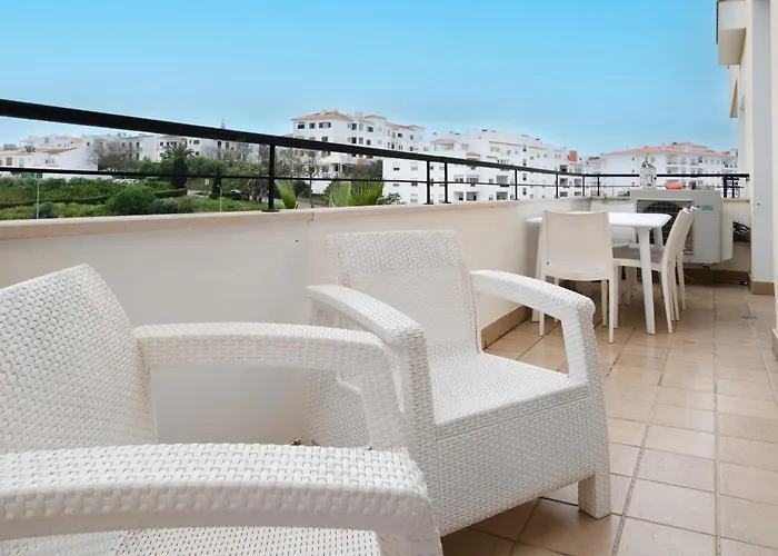 Pool View 3 Bed アパート ラゴス