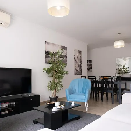 Apartamento Pool View 3 Bed *